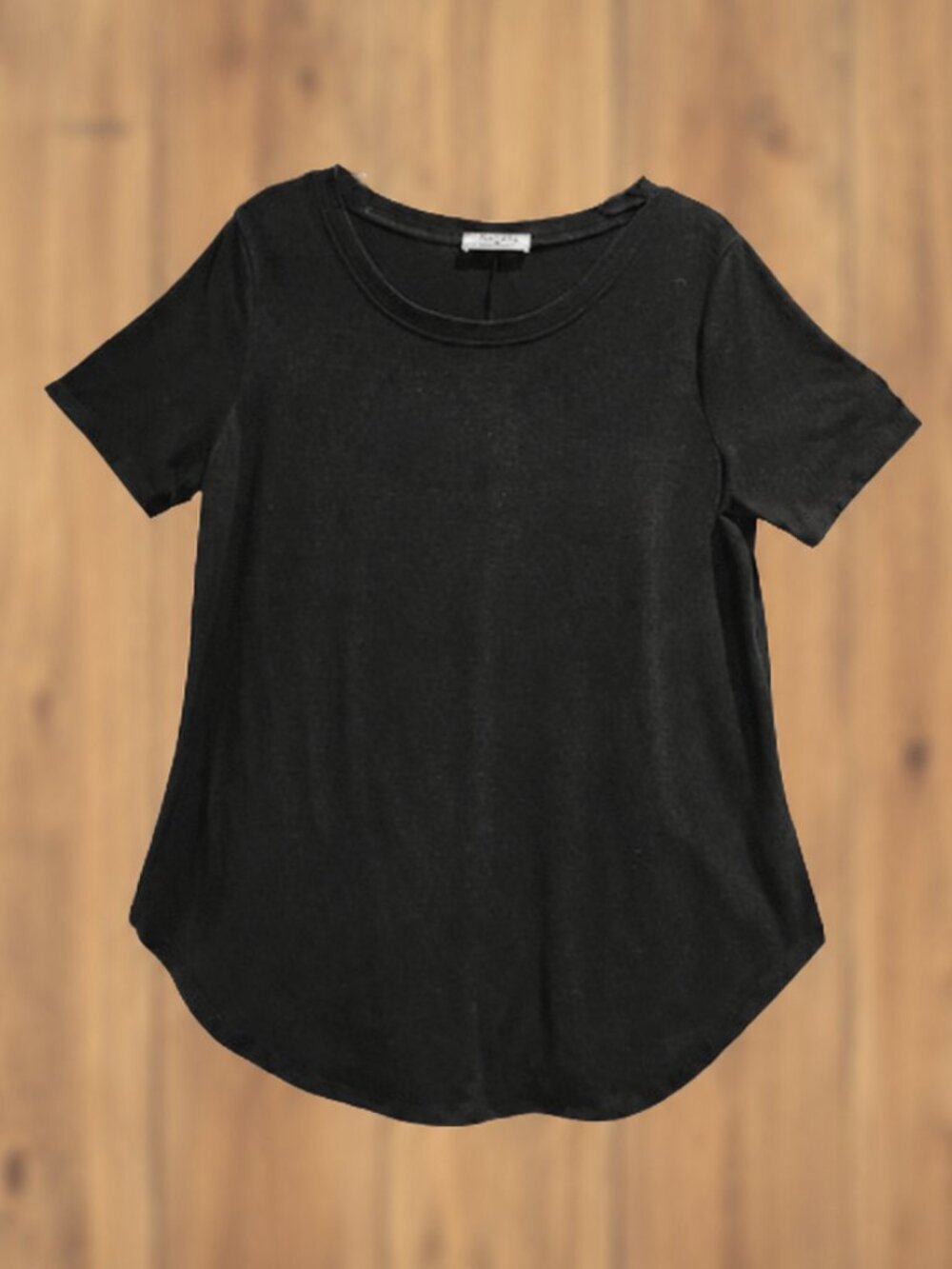 Zenana Black Short Sleeve Rounded Neck/Hemline Relaxed Fit Top - 1X